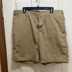 Columbia Men's Khaki Flat Front Shorts